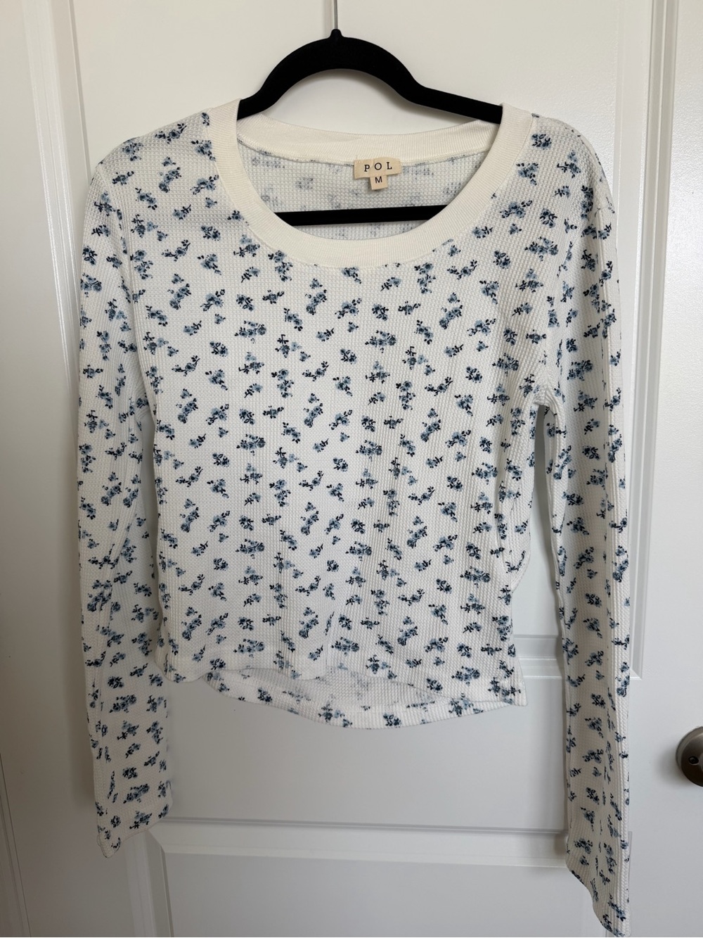 POL Carmen Printed Thermal Top Medium - Picture 2 of 6